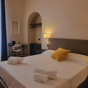 Eva Luxury , Cagliari Italie