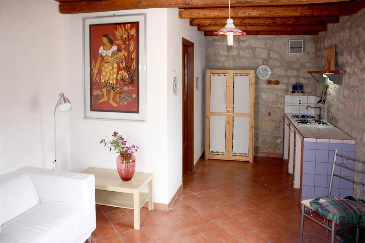 B&B Etico La Casa Di Toti Modica 0*,  Italy